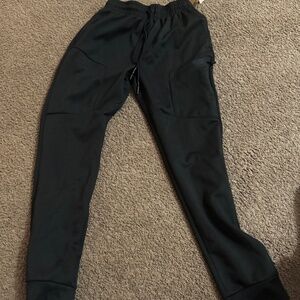 Men’s small Tec One athletic pants black